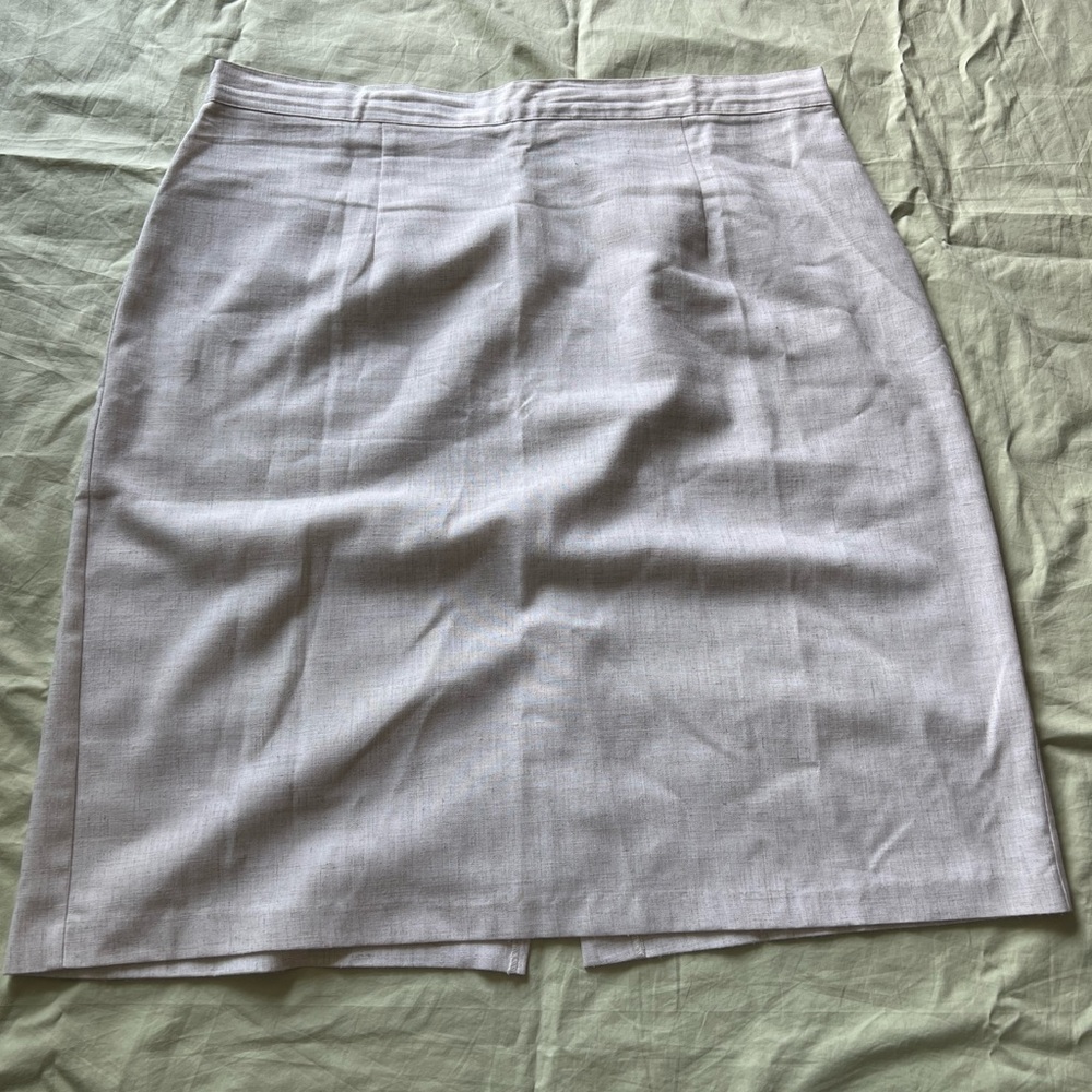 First Option Tool Skirt Size 22 Length 27” Ivory Poly Rayon #632